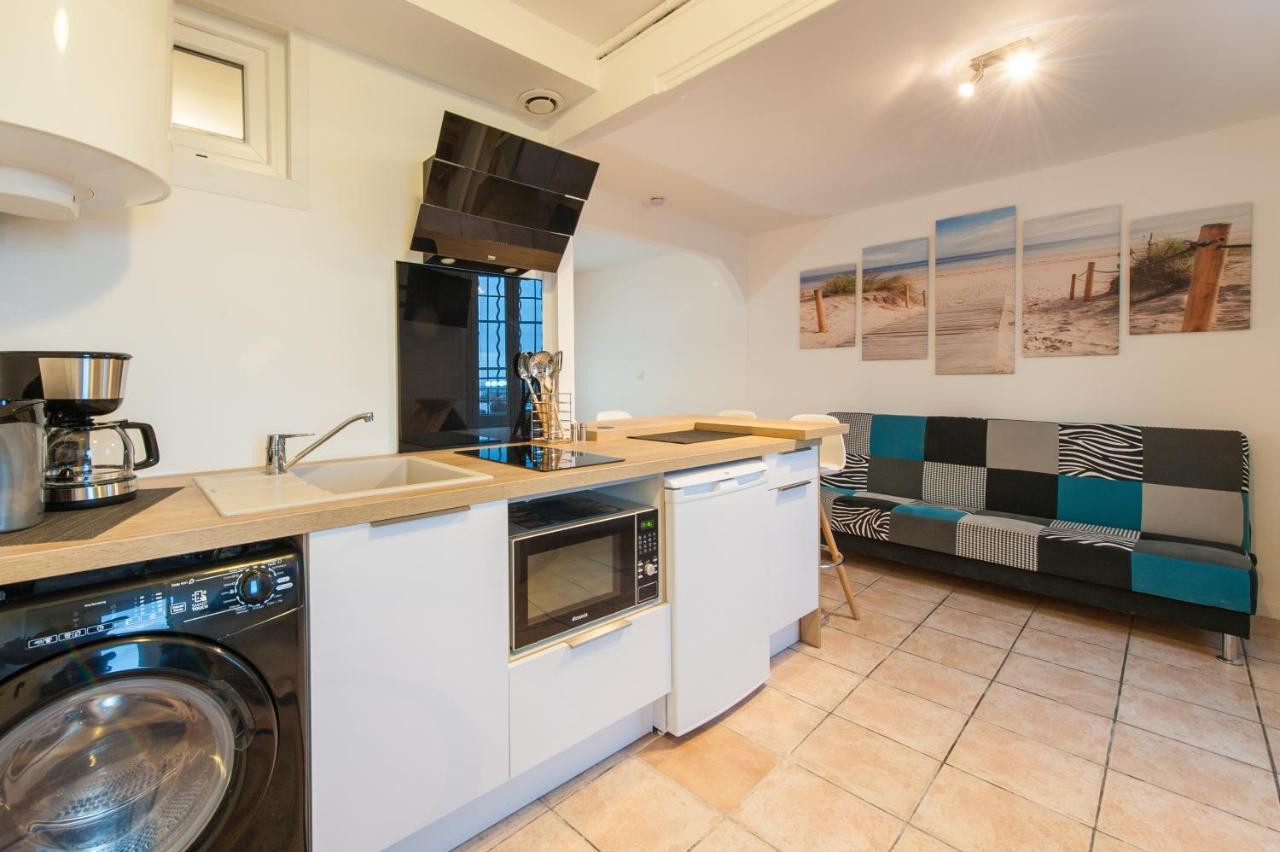 Beautiful Renovated Studio With View- Old Hyères Kültér fotó
